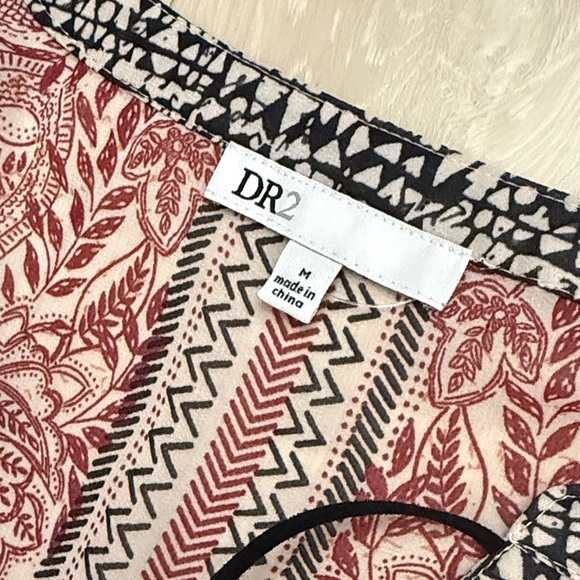 3/$10 DR2 Peasant Blouse in Pink and Black with Tassels - Picture 2 of 8